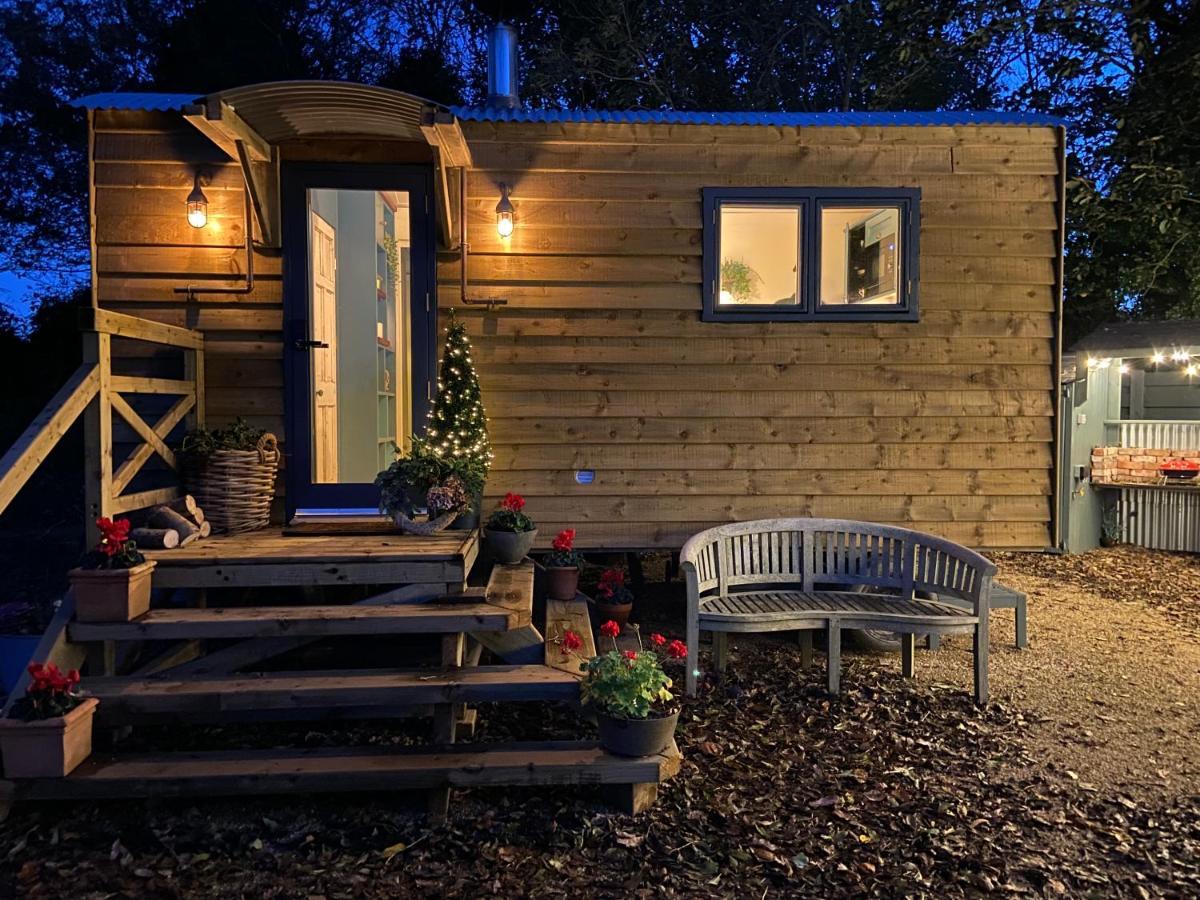 Cosy Double Shepherds Hut In Beautiful Wicklow With Underfloor Heating Throughout Rathnew Luaran gambar